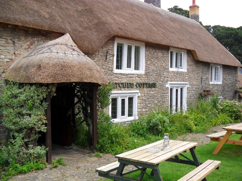 Thatched Cottage Shepton Mallet Exterior photo
